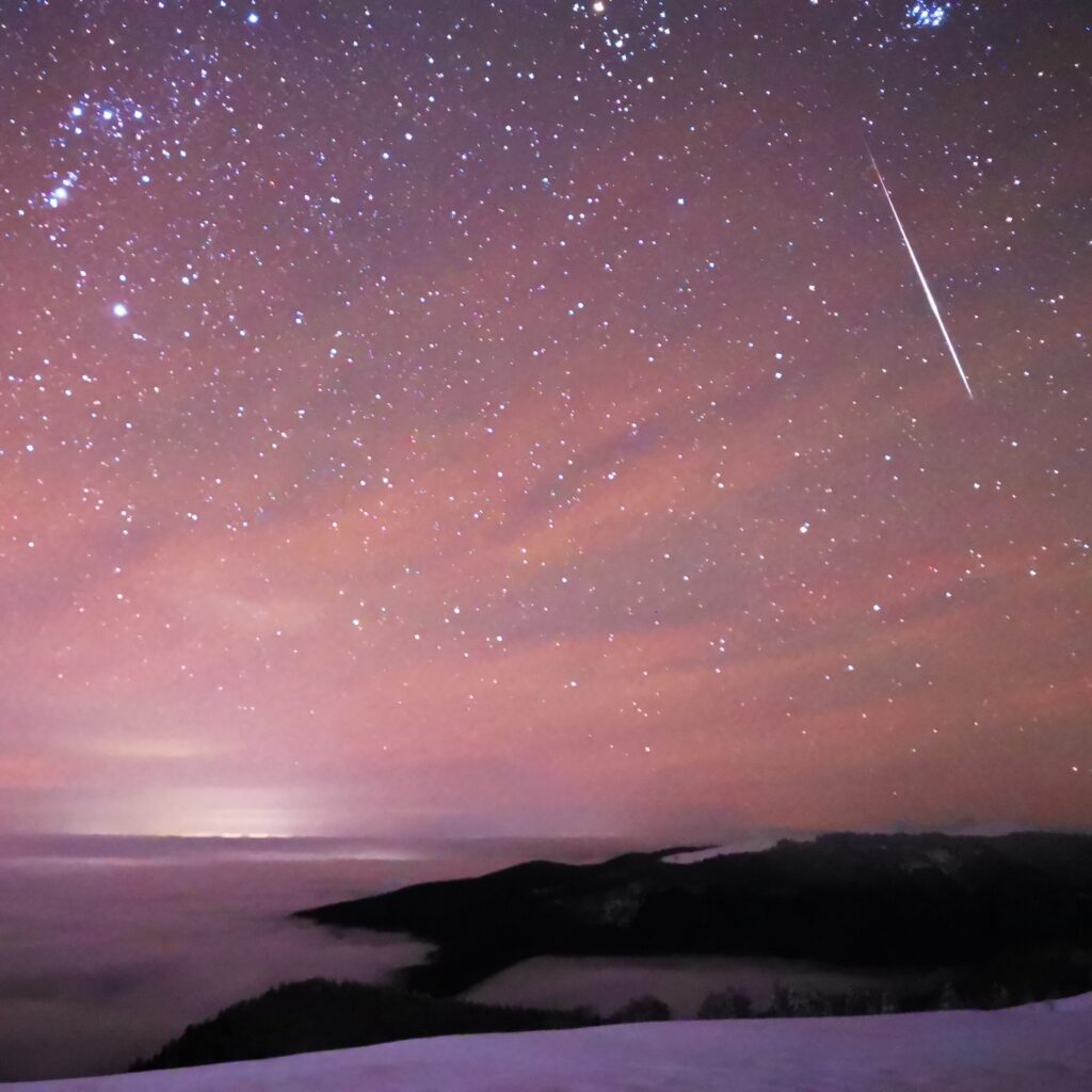 Weekend astral pe plaiuri românești. Fă-ți bagajul pentru escapade unice! Weekend astral pe plaiuri românești. Fă-ți bagajul pentru escapade unice!