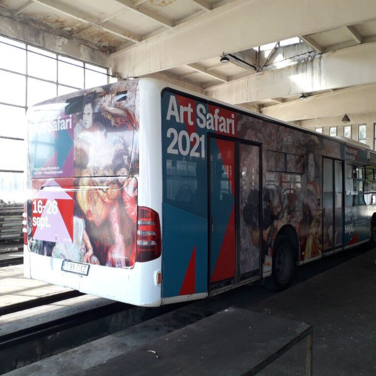 Art Safari urcă în autobuz Art Safari urcă în autobuz