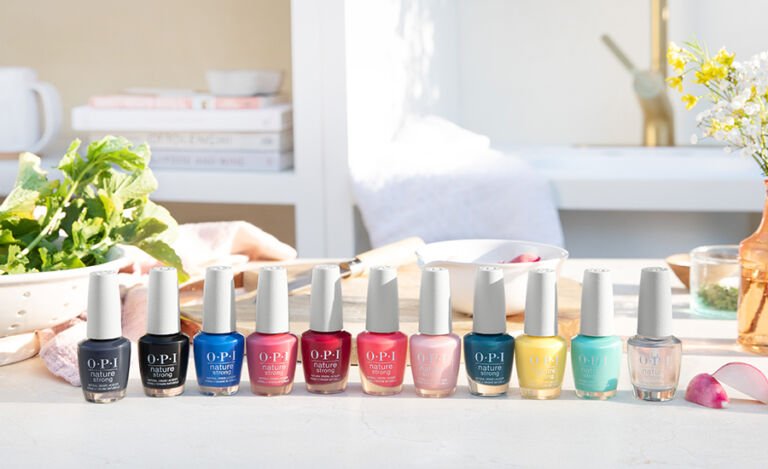 OPI lansează Nature Strong, prima sa colecție de lac de unghii natural și vegan, prietenos cu mediul înconjurător OPI lansează Nature Strong, prima sa colecție de lac de unghii natural și vegan, prietenos cu mediul înconjurător