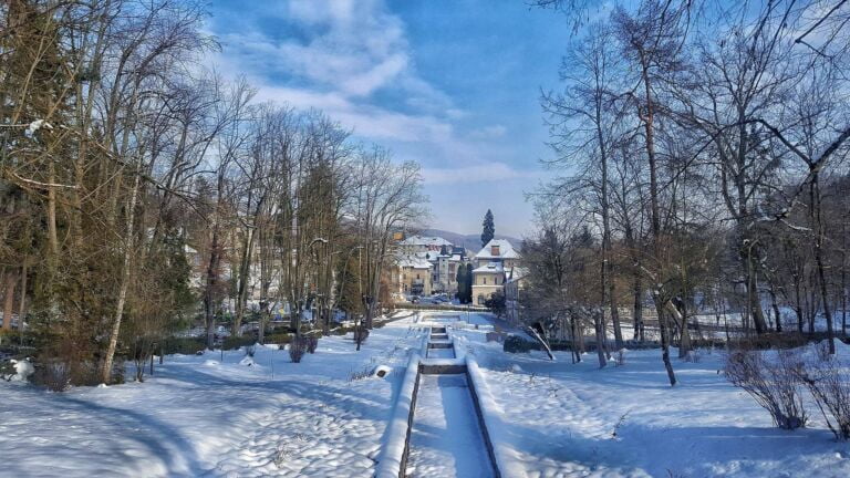 Unde poți evada în decembrie? Unde poți evada în decembrie?