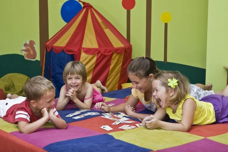 5 beneficii vindecătoare pentru copii oferite de salină și aerosolii sărați