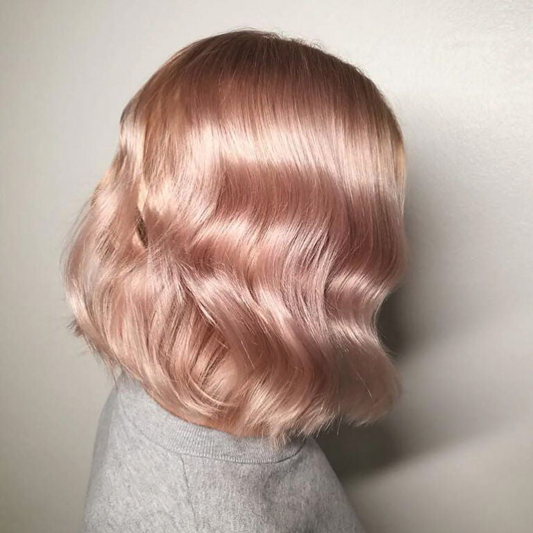 Vârfurile despicate: cum le prevenim, cum le ascundem și cum scăpăm de ele?