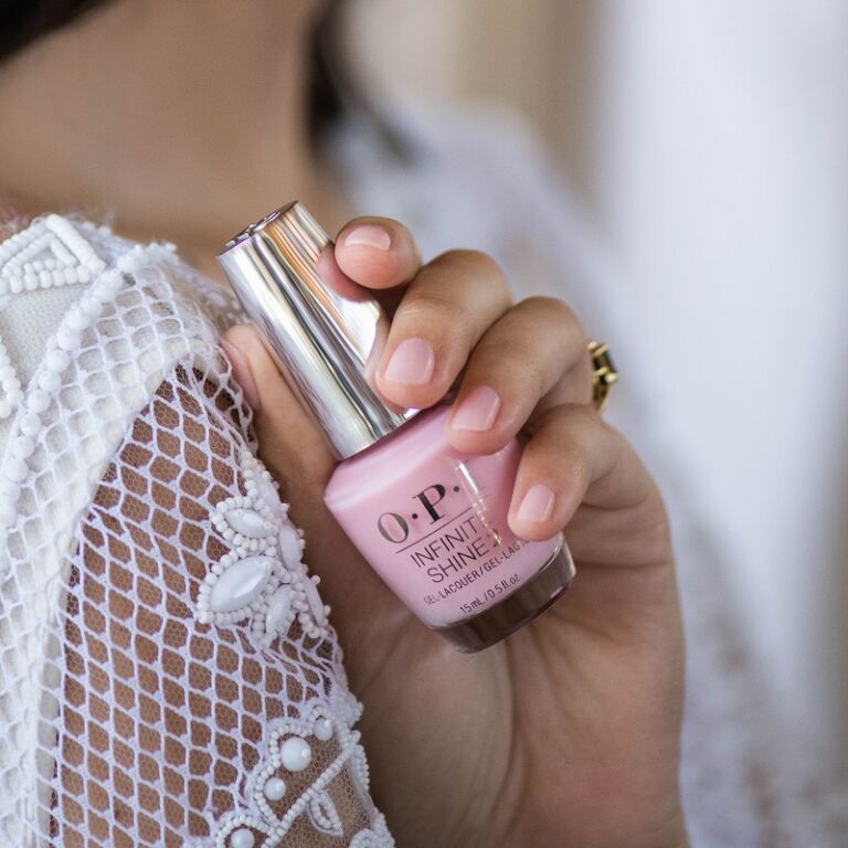 Unghii deteriorate? Uită de asta! Există soluții! Unghii deteriorate? Uită de asta! Există soluții!