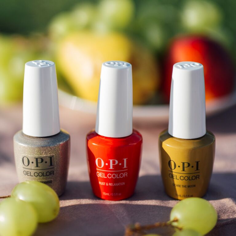 OPI Fall Kisses by Emanuela Elekes – Bucuria toamnei pe unghiile noastre Bucuria toamnei pe unghiile noastre