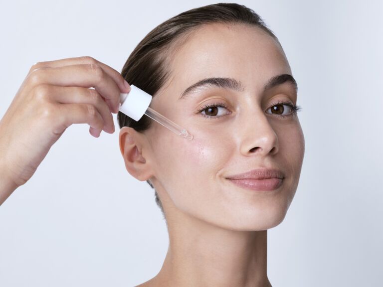 URIAGE EAU THERMALE Serum Booster H.A URIAGE EAU THERMALE Serum Booster H.A