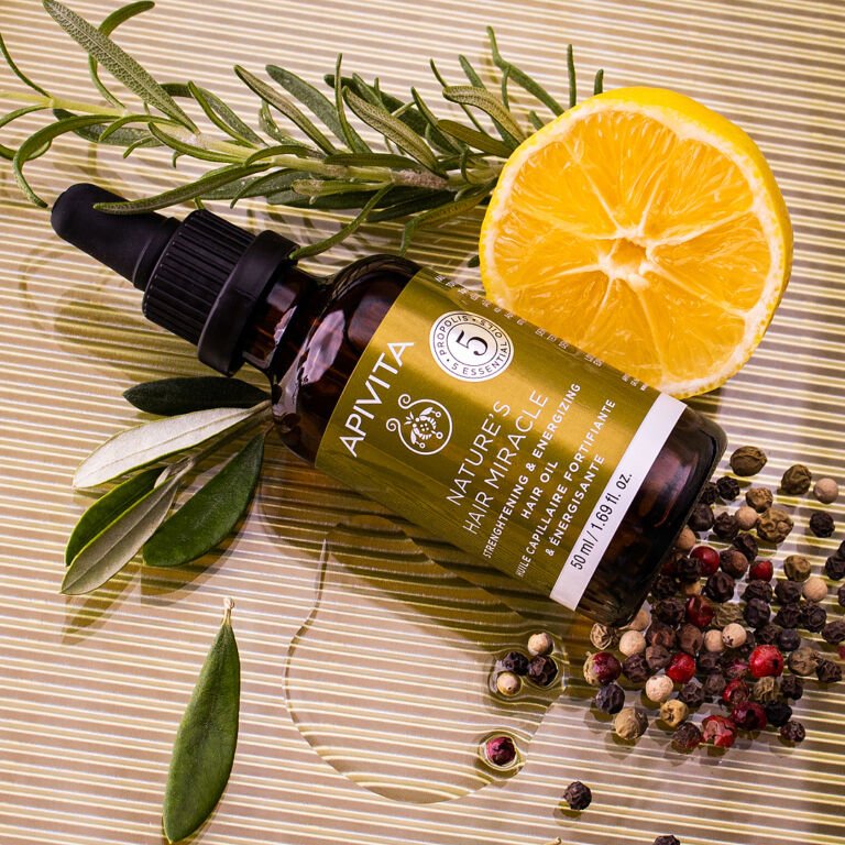 Păr fragil? Descoperă secretele pentru a-l face sănătos și puternic! Păr fragil? Descoperă secretele pentru a-l face sănătos și puternic!