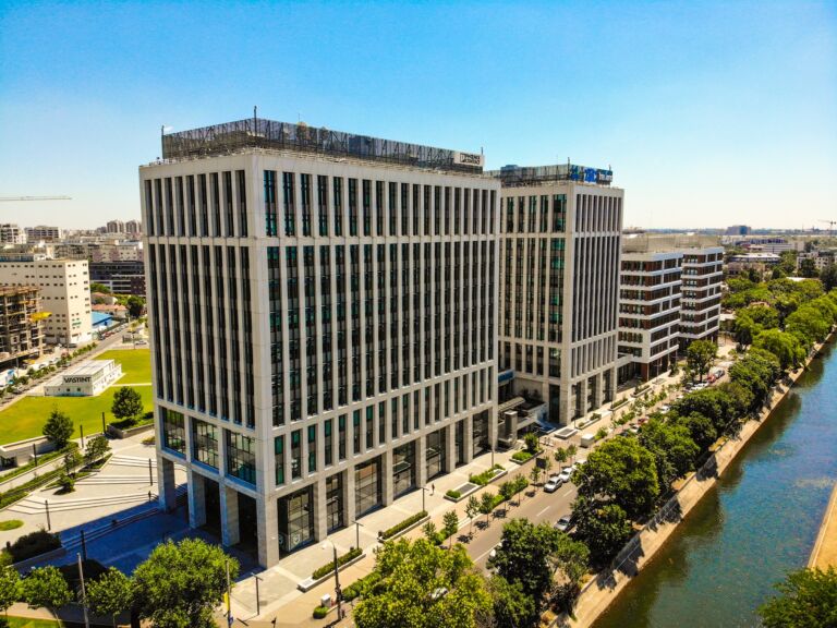 KARL STORZ Endoscopia ROMANIA se alătură comunității Vastint România în complexul Timpuri Noi Square, închiriind o suprafață de aproximativ 1.000 m² de birouri KARL STORZ Endoscopia ROMANIA se alătură comunității Vastint România în complexul Timpuri Noi Square, închiriind o suprafață de aproximativ 1.000 m² de birouri