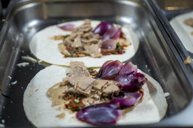 În 2025, provocările industriei Horeca vor fi lipsa de personal și schimbările legislative n 2025, provocările industriei Horeca vor fi lipsa de personal și schimbările legislative