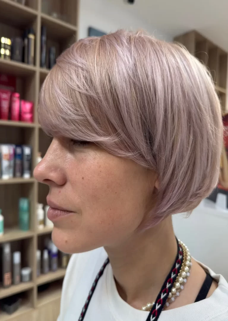 Bixie, Trixie & beyond: revoluția părului scurt în 2026 Bixie, Trixie & beyond: revoluția părului scurt în 2026