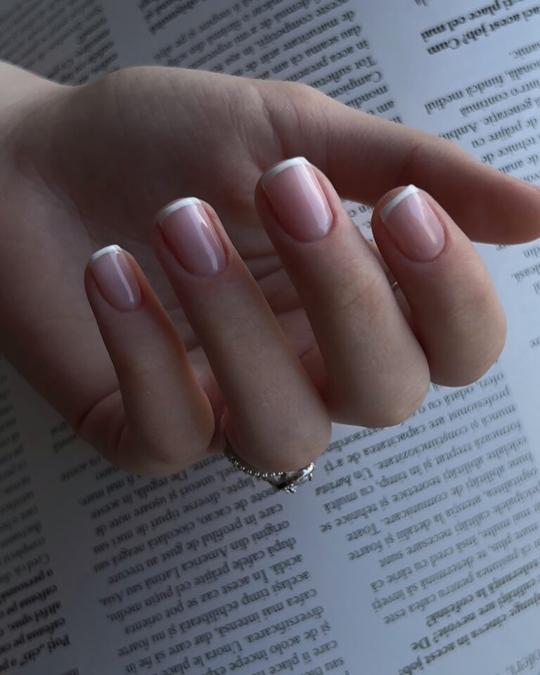 French Manicure 2.0: cum reinventezi un clasic fără să-i pierzi eleganța?
