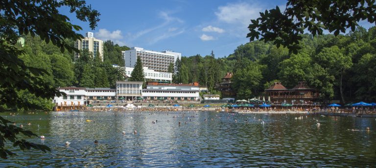 Pe 26 iunie, vara începe la Sovata cu muzică pe malul Lacului Ursu Pe 26 iunie, vara începe la Sovata cu muzică pe malul Lacului Ursu
