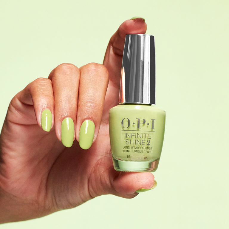 Matcha Nails: manichiura care a ieșit din coffee shop și a cucerit 2026 Matcha Nails: manichiura care a ieșit din coffee shop și a cucerit 2026