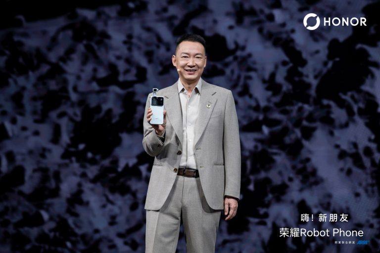 HONOR lansează revoluționarul Robot Phone și deschide o nouă eră a filmării cu telefonul prin robotică și inteligență artificială HONOR lansează revoluționarul Robot Phone și deschide o nouă eră a filmării cu telefonul prin robotică și inteligență artificială